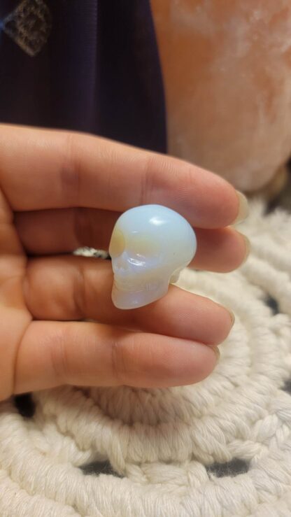 Opalite Skull B