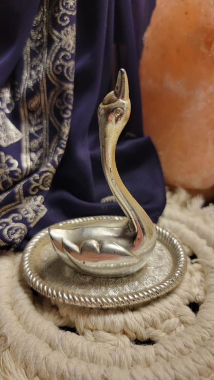 Vintage Swan Ring Holder - Image 3