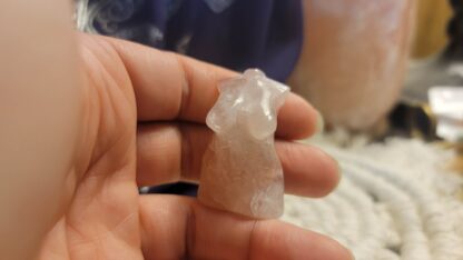 Rose Quartz Curvy Bust - Image 3