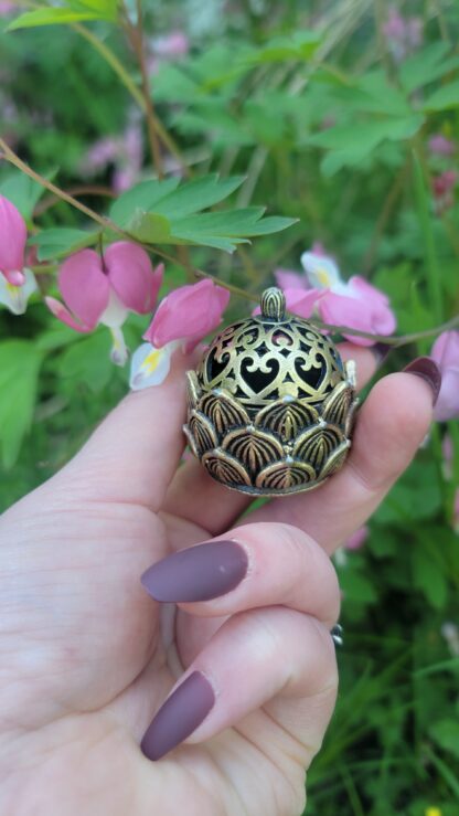 Small cone incense holder